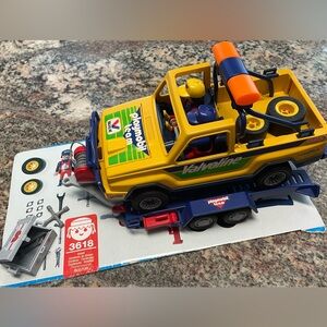PLAYMOBIL 3618 OFF-ROAD SERVICE VEHICLE PLAY SET. (Vintage)